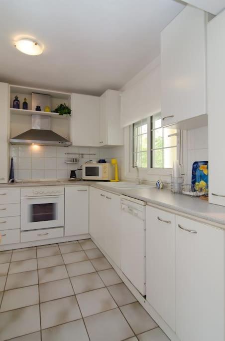 Wonderful House With Private Garden Villa Flogita Buitenkant foto