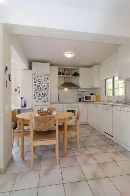 Wonderful House With Private Garden Villa Flogita Buitenkant foto