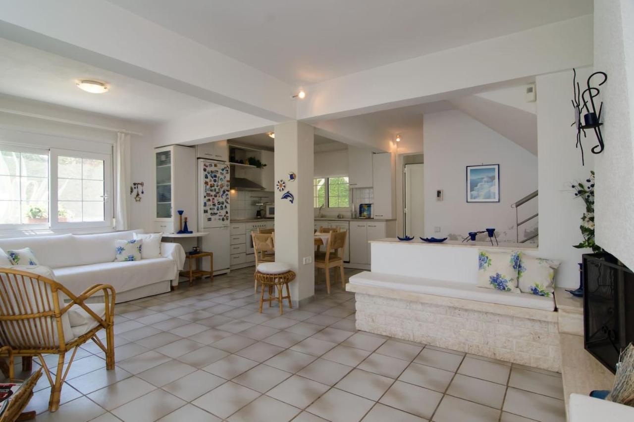 Wonderful House With Private Garden Villa Flogita Buitenkant foto